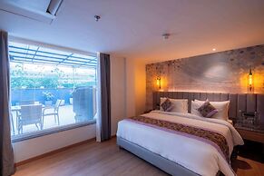 Golden Tulip Bhopal