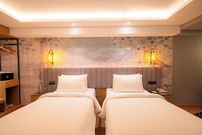 Golden Tulip Bhopal