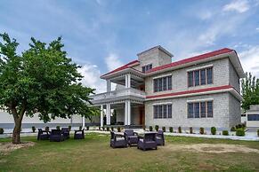 Dirleh Hotel