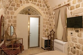 Ana Talia House