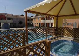 Charming Flat With Swimming Pool