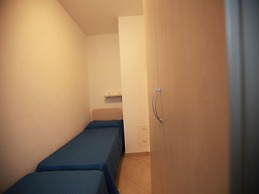 Charming Flat for up to 6 Guests Near the Beach