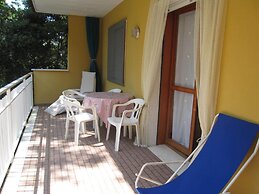 Nice and Cozy Flat at Grado Pineta