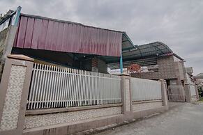 OYO 92833 Penginapan Syariah