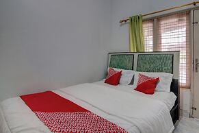 OYO 92833 Penginapan Syariah
