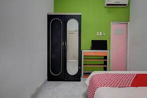 OYO 92833 Penginapan Syariah