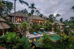 Villa Lembah Damai