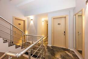 Legend Tulip Hotel