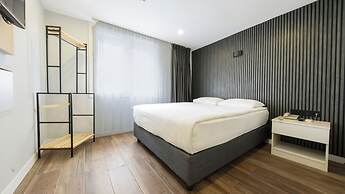 Legend Tulip Hotel