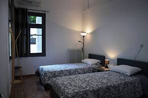 Renovated Home Next To Old Town