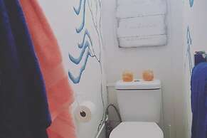 1 Bed Chalet - Sleeps 4 - Pets, Parking, Wifi