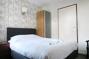 Hotel Carillon