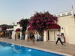 Eskiyali Otel