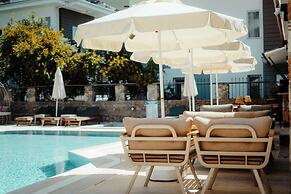 Marla Suite Hotel