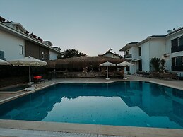 Marla Suite Hotel