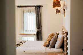 Marla Suite Hotel