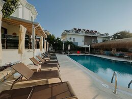 Marla Suite Hotel