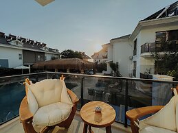 Marla Suite Hotel