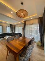 Marla Suite Hotel