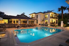 Marla Suite Hotel