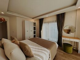 Marla Suite Hotel