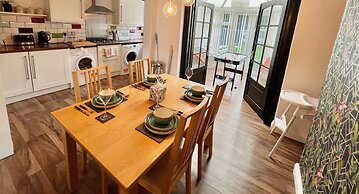 Remarkable 2-bed House in Coventry