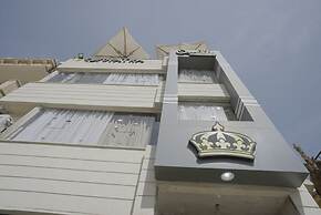 Queen Pyramids View