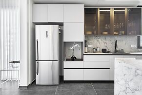 Top TLV Grand Suites