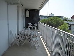 Modern Flat at Grado Pineta With Terrace