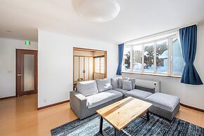 THE VILLA FURANO