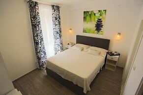 Nirvana Garden Rooms
