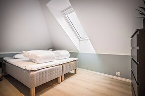 Corner Apartments