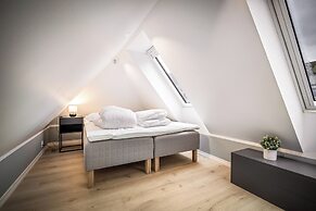 Corner Apartments