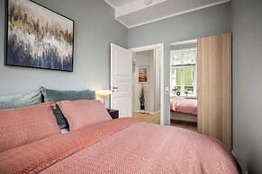 Corner Apartments