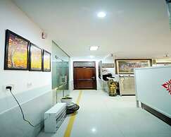 HOTEL MOON