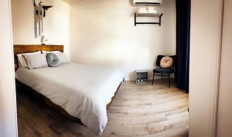 KWE Café & Auberge