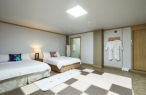 California Hotel