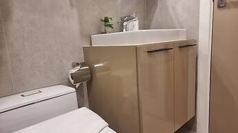 B505 - 1 Bedroom Condo Top Floor Pool View, Ao Nang