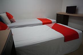 OYO 92863 Hotel Blessing