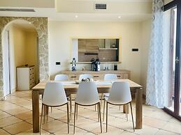 Countryside Villa With Private Pool and sea View