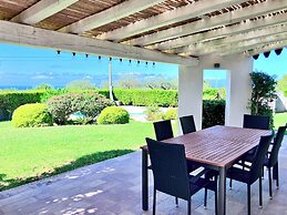 Countryside Villa With Private Pool and sea View