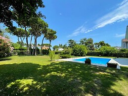 Fantastic Villa With Private Pool-beahost