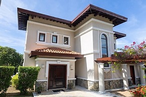 Pristine Bay Villas