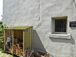 Riverbank Cottage
