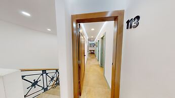 PRAGA APARTMENTS