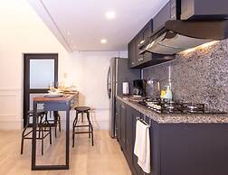PRAGA APARTMENTS