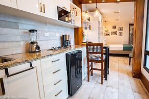 PRAGA APARTMENTS