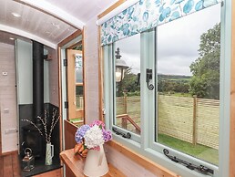 Lottie's Hut