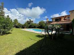 Charming Villa With Pool in Albarella
