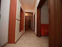 Spacious Flat 50m From the Beach